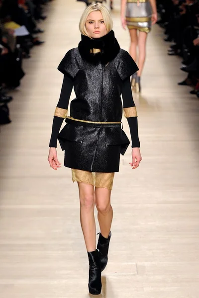 Look 20
